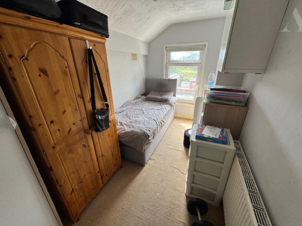 25 cotterills ave bedroom 3