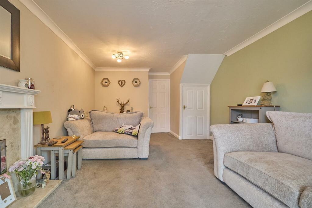 Rear Lounge/Dining Room