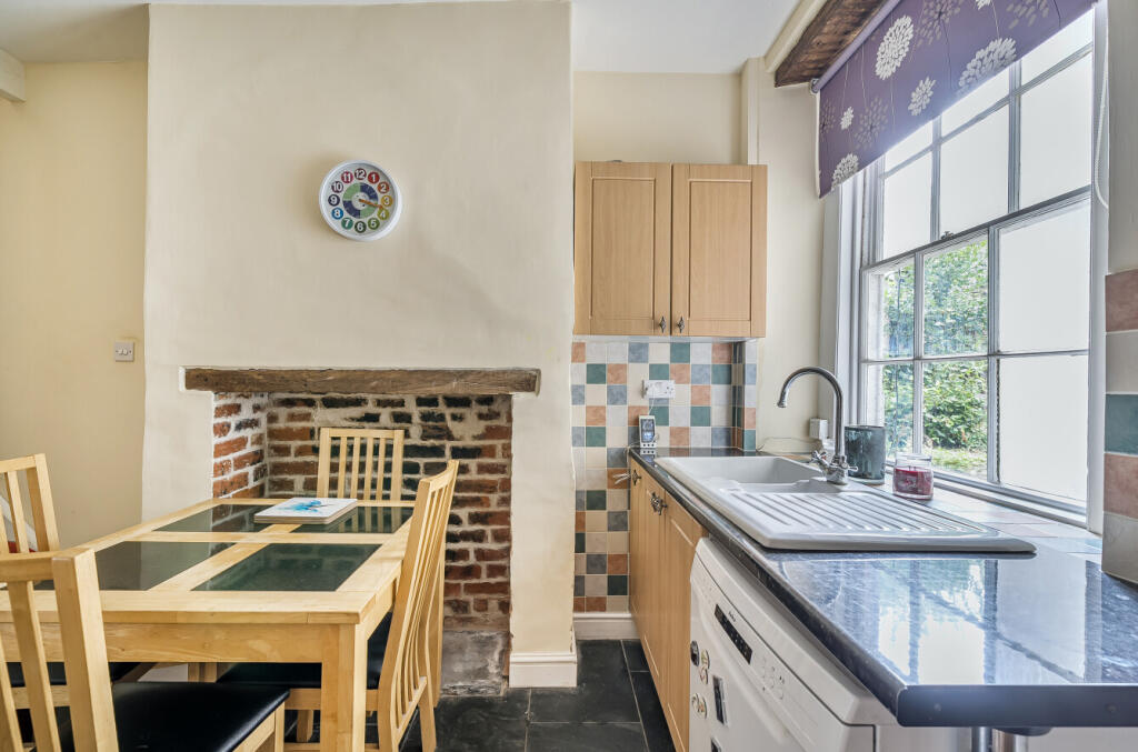 1357618-9-68cc46a...