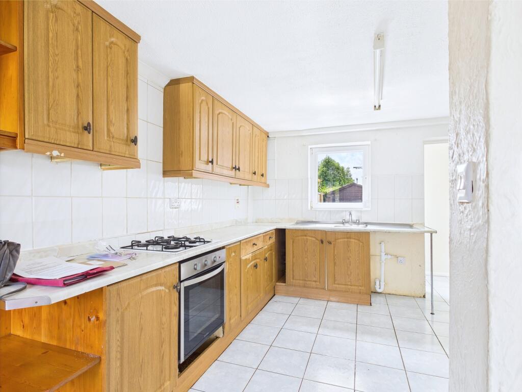 CAM01338G0-PR0108-STILL003