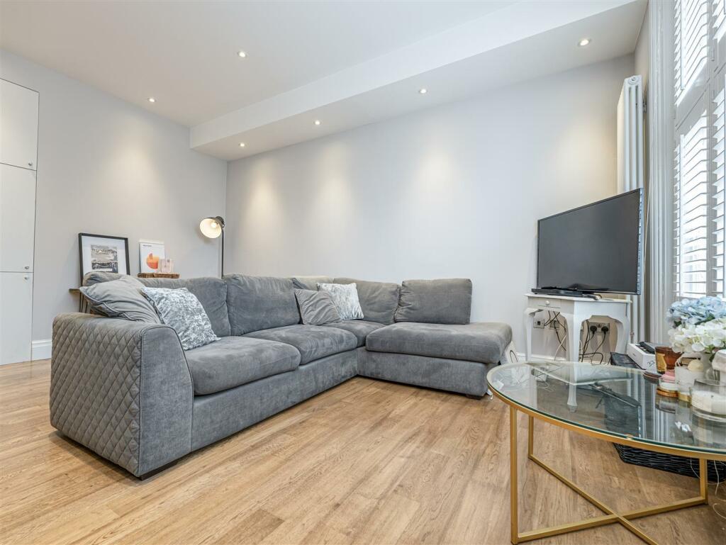 Living room.jpg