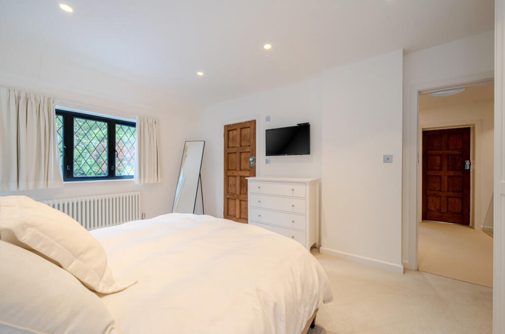 1360972-30-68e61a...