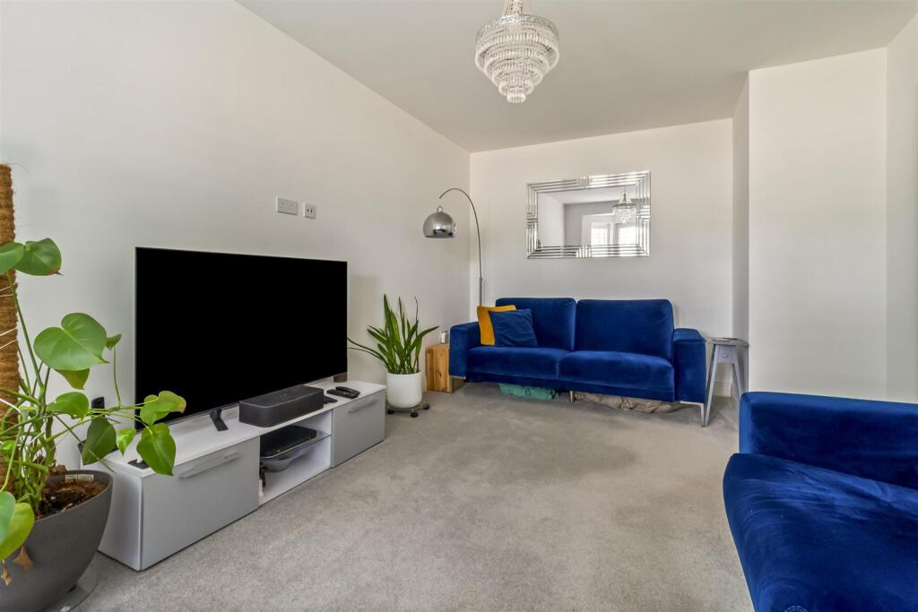 Acacia Crescent_014.JPG
