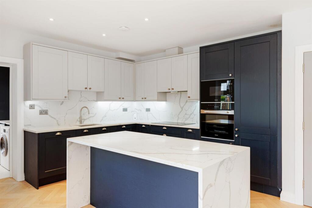 87516_Birchwood House  (10)_low.jpg