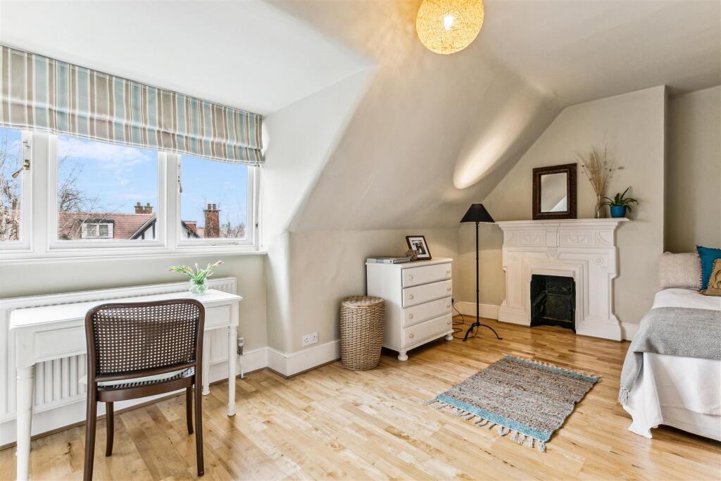 Esmond Road, W4 - FOR SALE