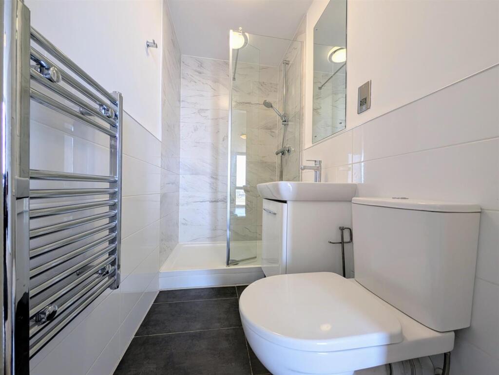Ensuite.jpg