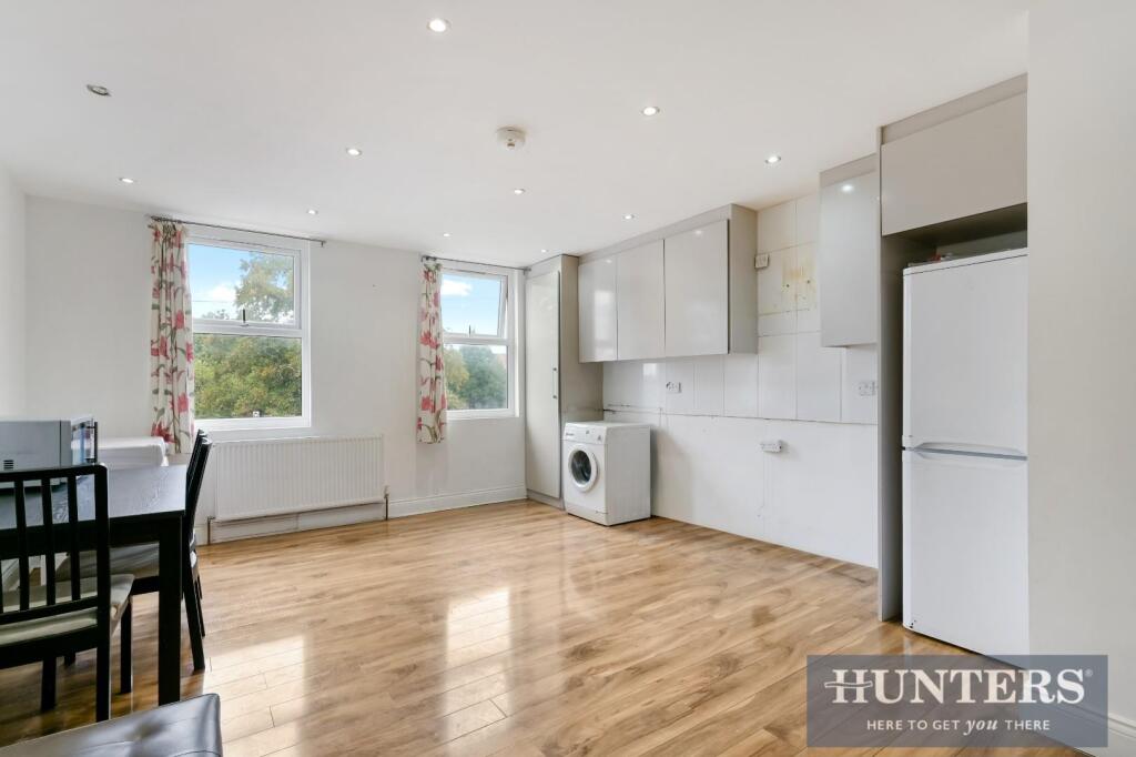 VICARAGE FARM ROAD, -17.jpg