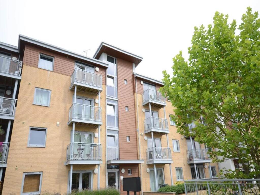 9957_P01748_IMG_04_0