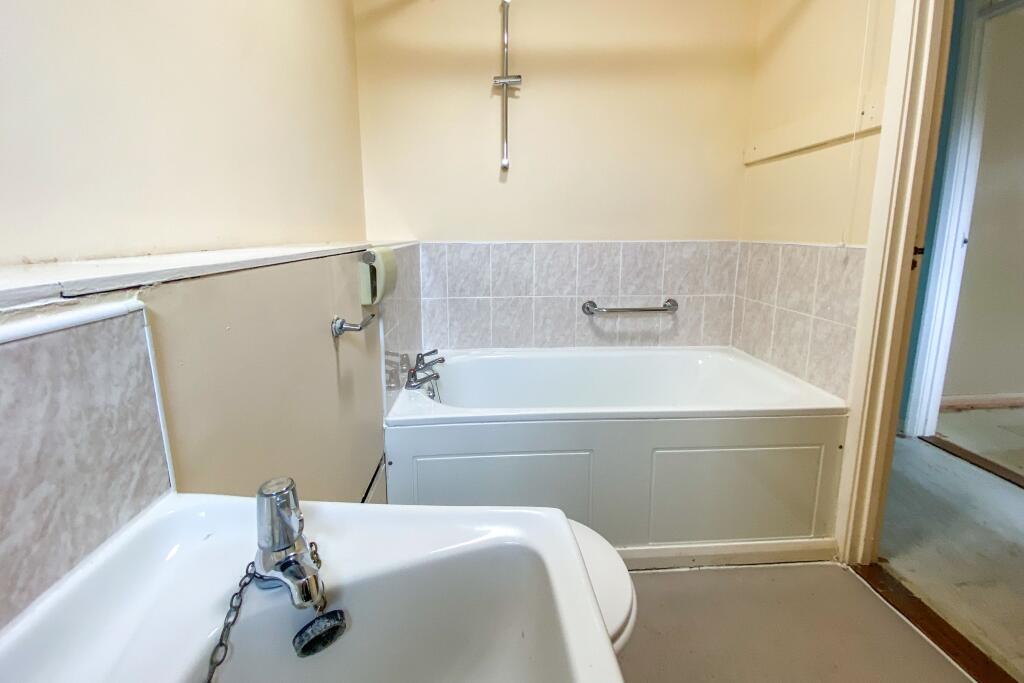 22 The Glebe, Calne, Wiltshire, SN11 8HB