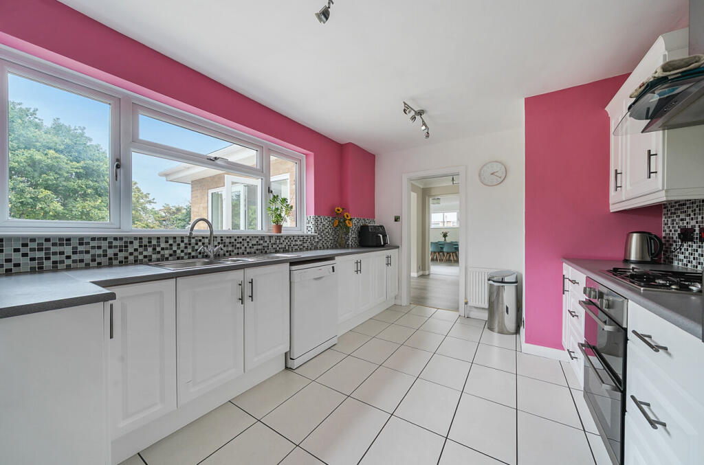 1334895-15-6894ac...