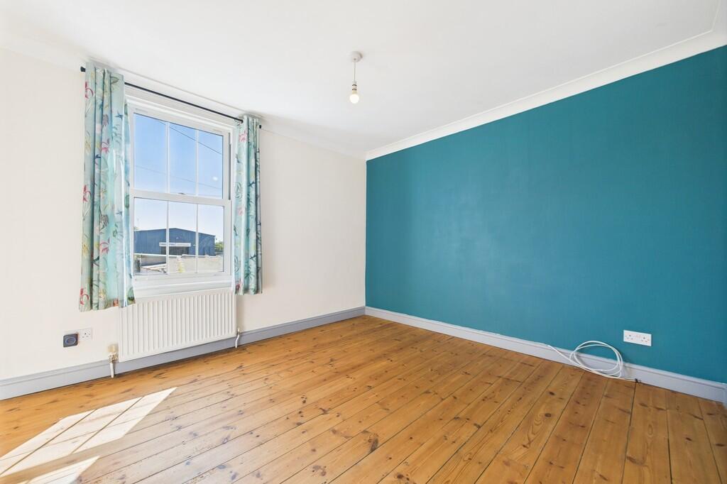 CAM01085G0-PR0581...