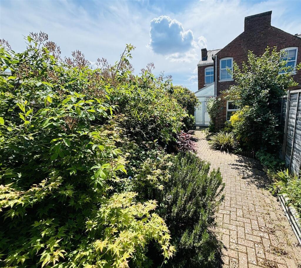 South View Garden.N.jpg