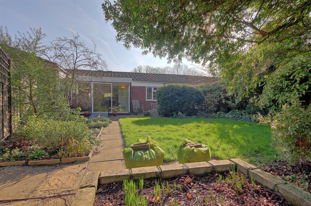 Garden 3.jpg