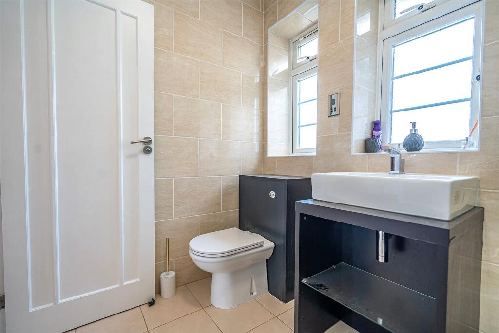 Shower Room B