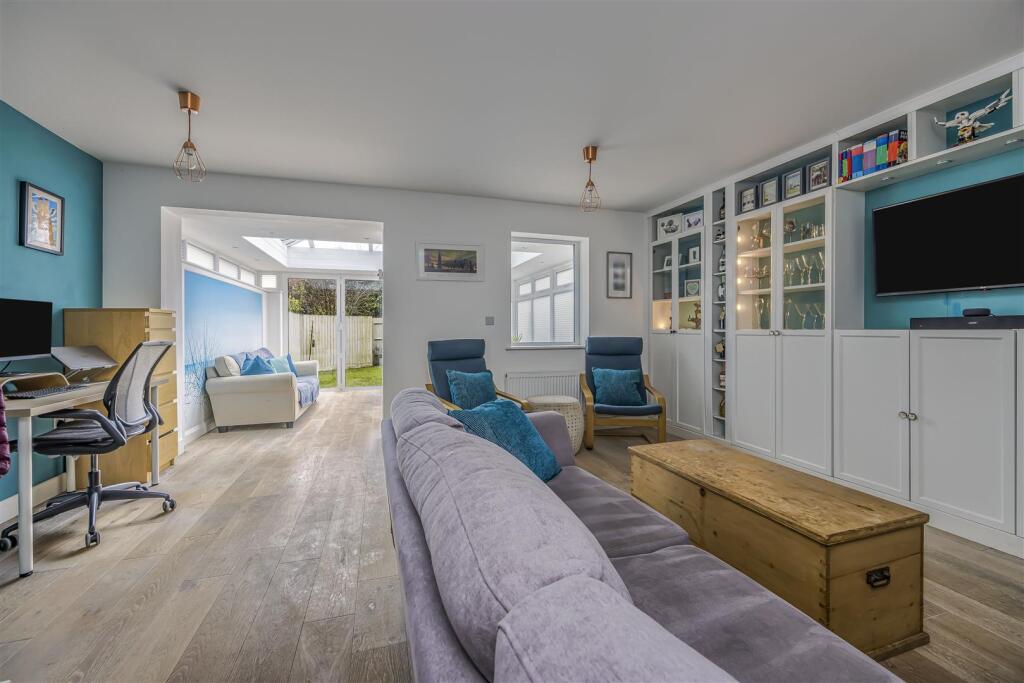 6 Spire View, Emsworth-PorticoMarketing-Nexa-21.jp