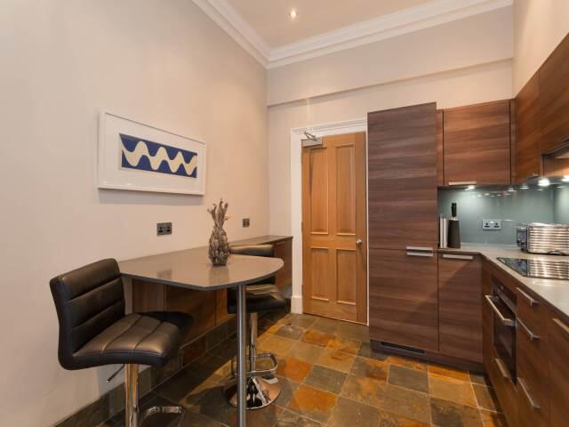 Kitchen/Dining area