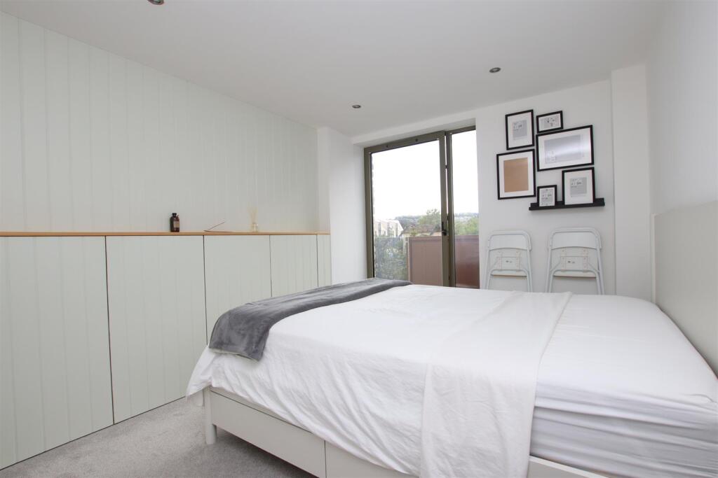 Bedroom one.JPG