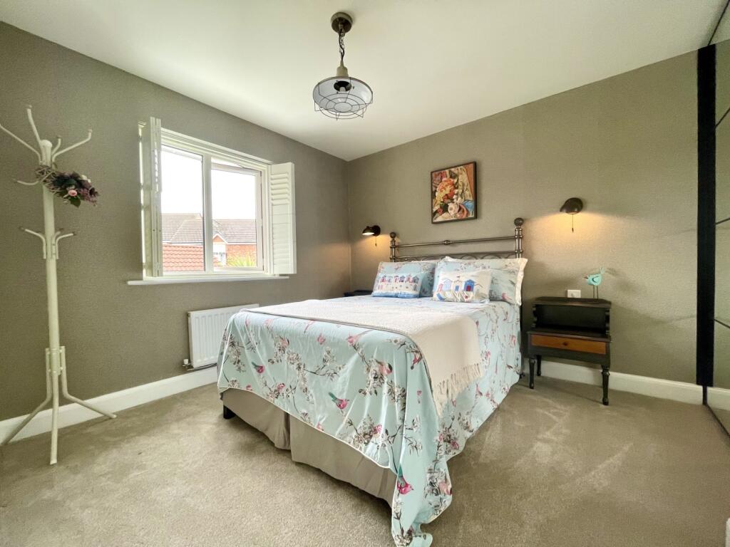 Estate Agents EweMove Scunthorpe - Bedroom 2