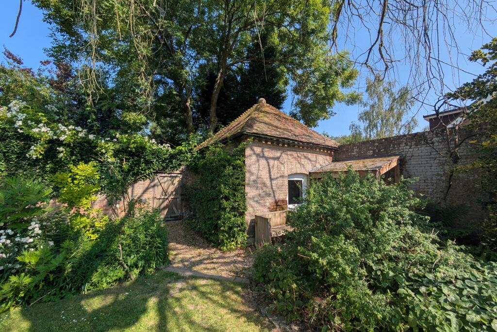 garden building