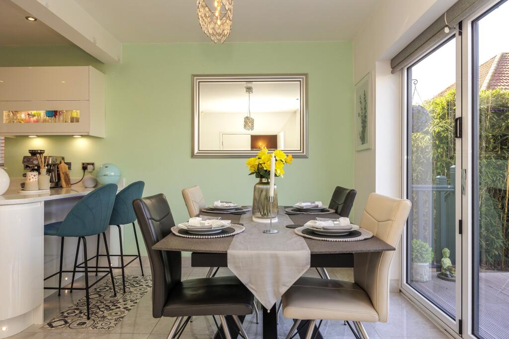 37 Fleming drive-39
