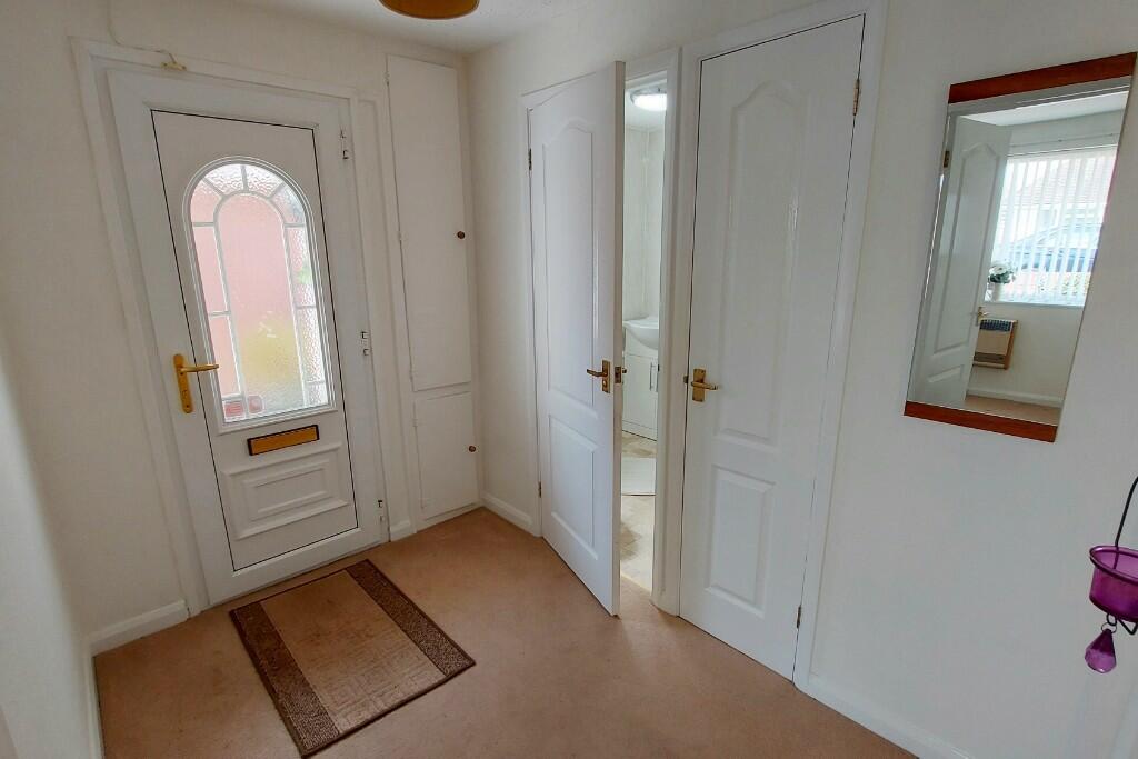 Airy Entrance Hall
