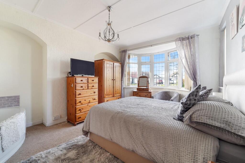 FIRSWOOD AVENUE (16).jpg