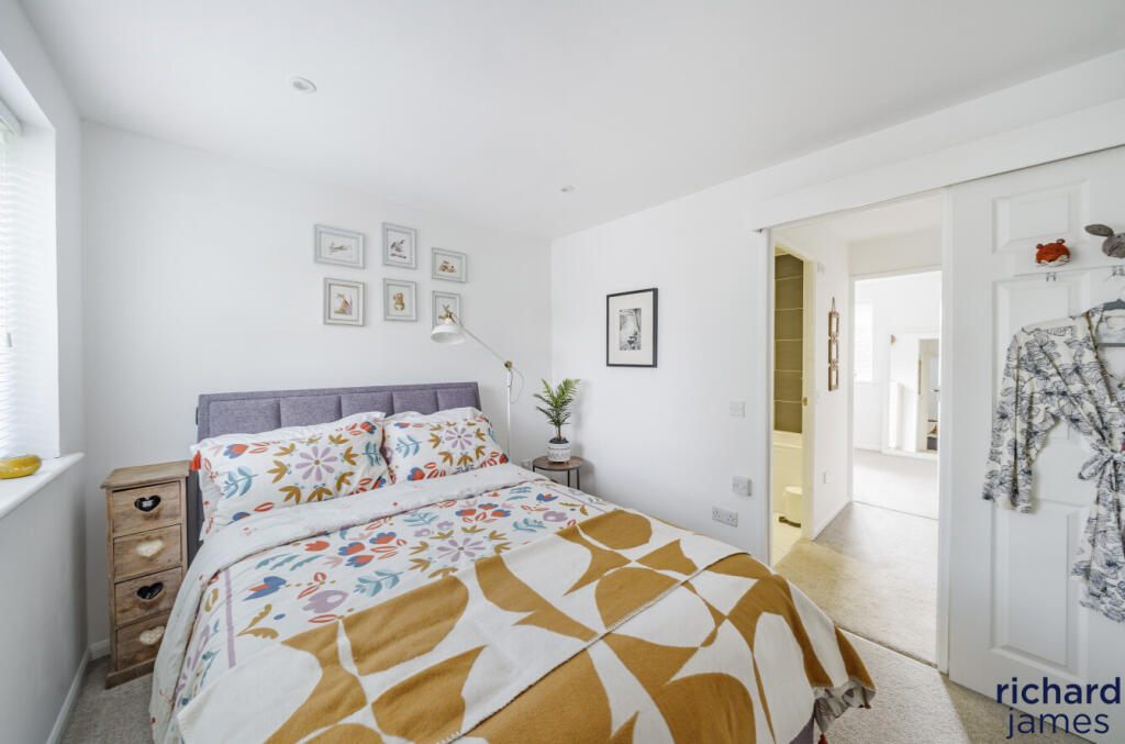 55ab1a51-e625-4a9...