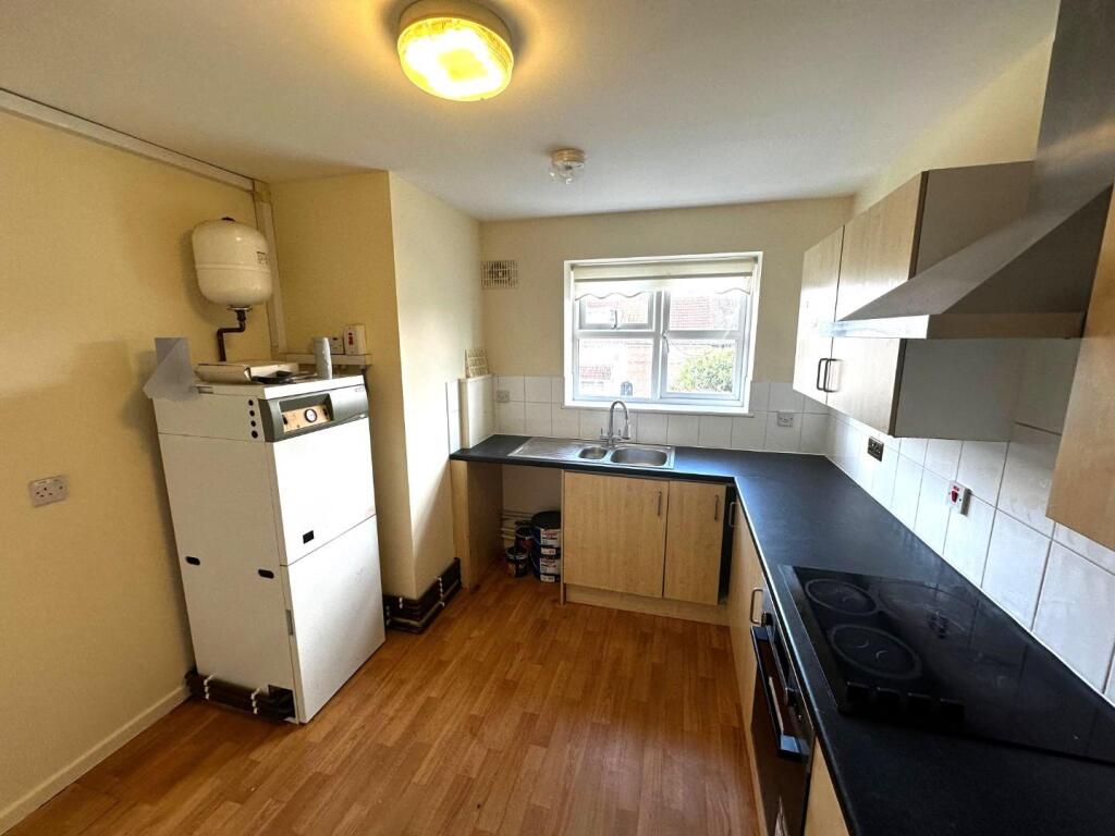 hollyhedge kitchen 1.jpeg