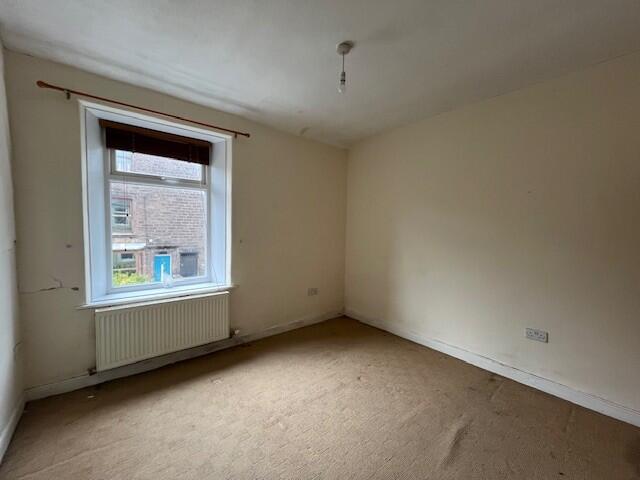 Bedroom 1 T202509221419.jpg