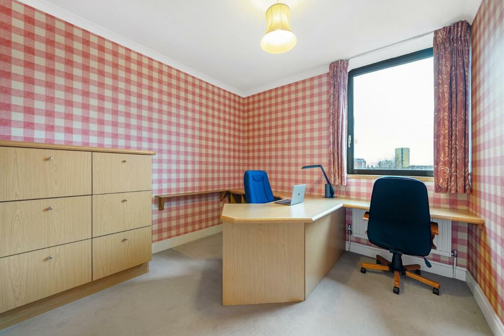 Bedroom 3.JPG