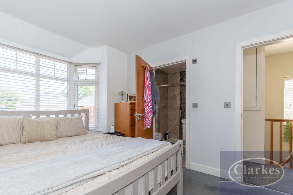 FC_038_49 KING EDWARD AVE_015