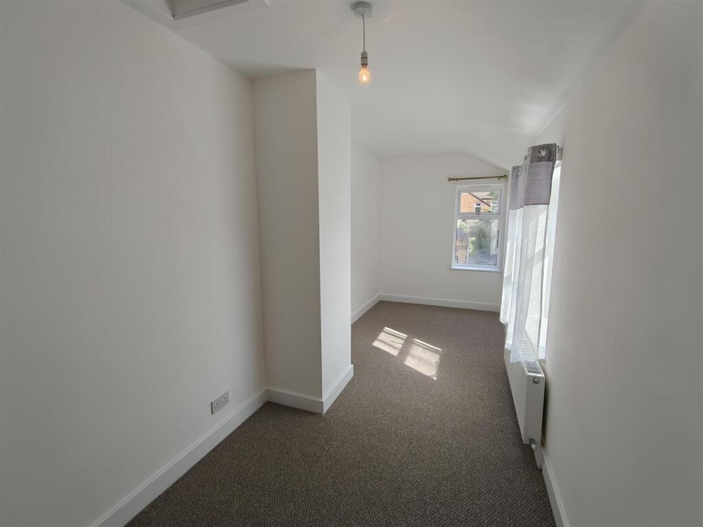 Bedroom 3.jpg
