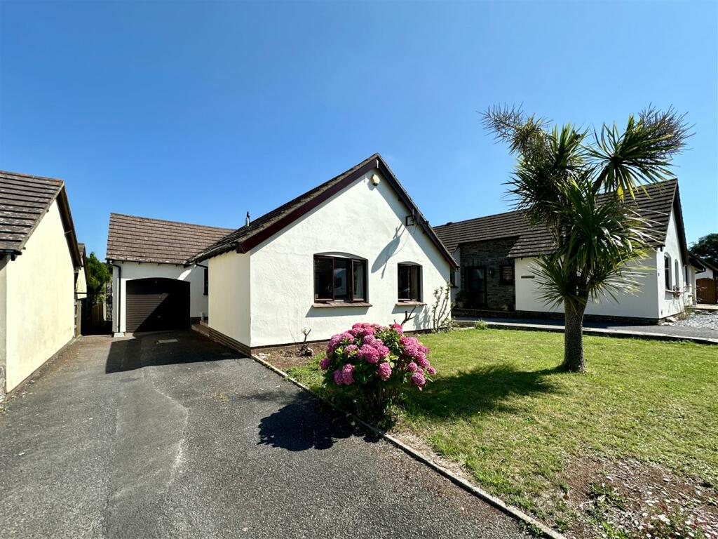 Front &amp; Driveway.JPG