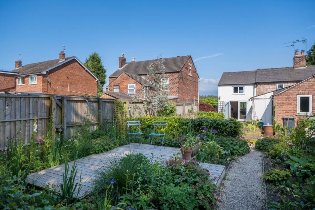 1 Beaconsfield Cottages-028.JPG