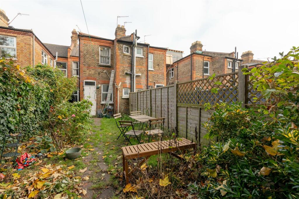 Carr Road E17