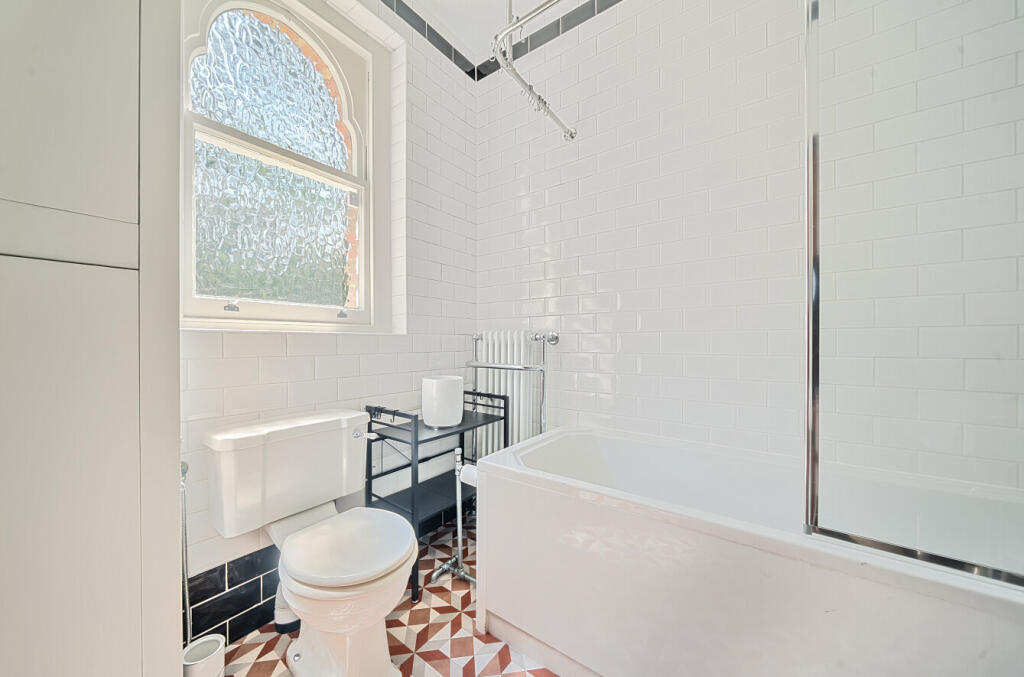 6-68233a0ac2e07-1...