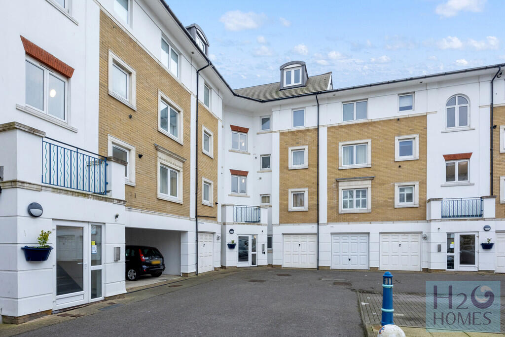 Neptune Court, 21...