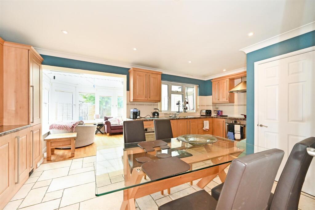 Kitchen/ Diner