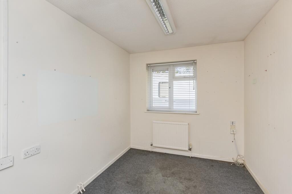 4 Woodhouse Court, Stantonbury, Milton Keynes MK14 6GB