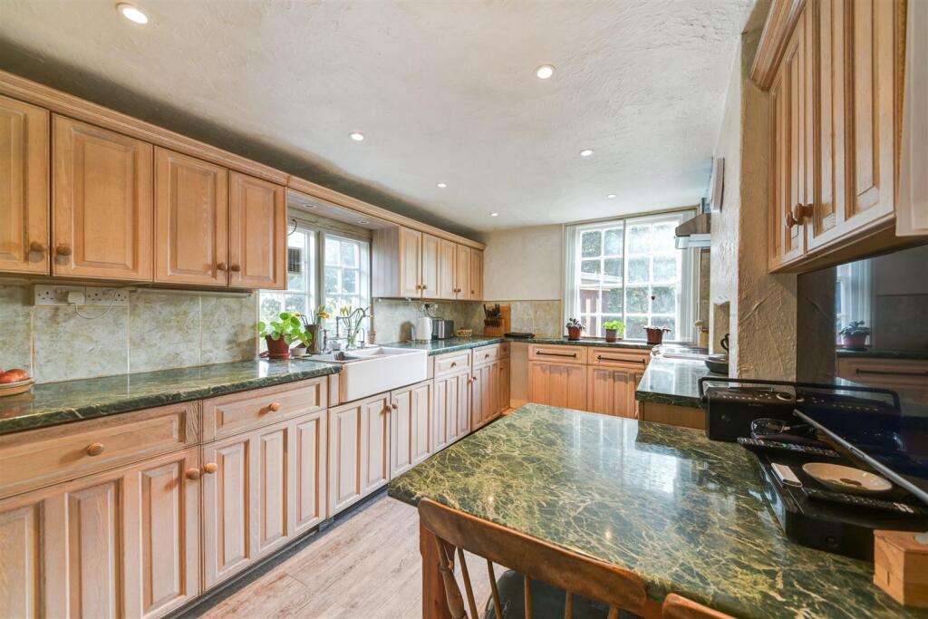 SADDLECOMBE COTTAGE  (12).jpg