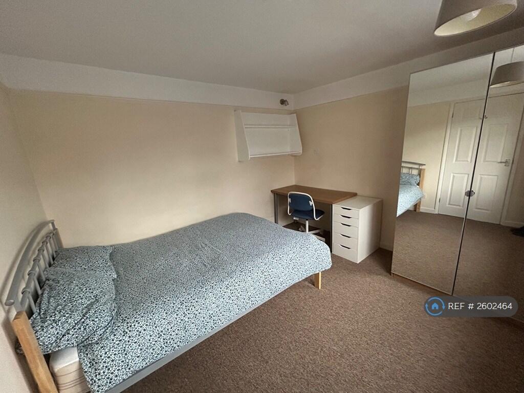 Room 4