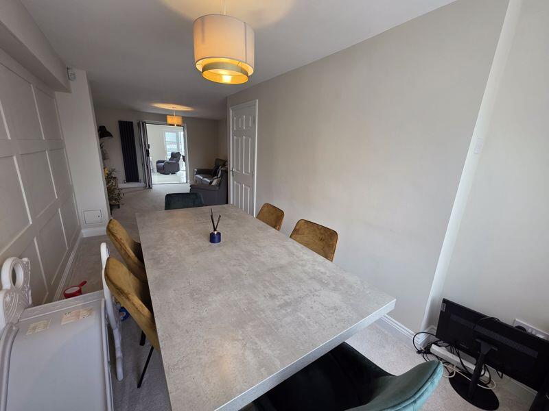 Dining Room/Lounge Additional Image 