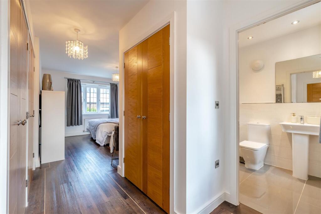 8662819-interior26.jpg