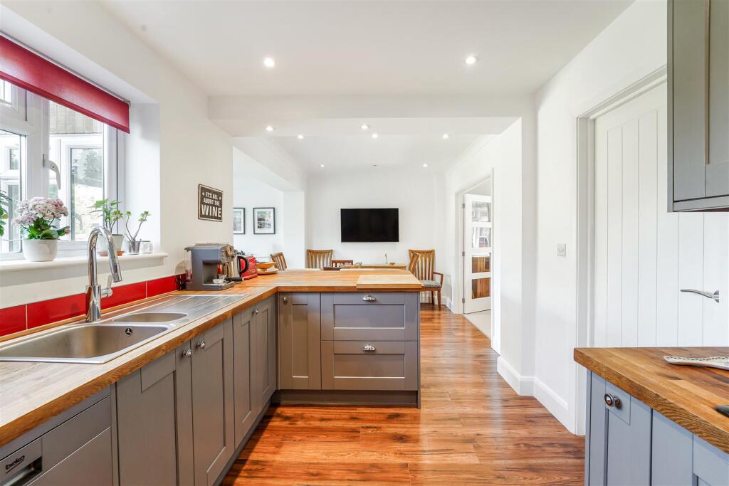 NORTH VIEW CRESCENT (14).jpg