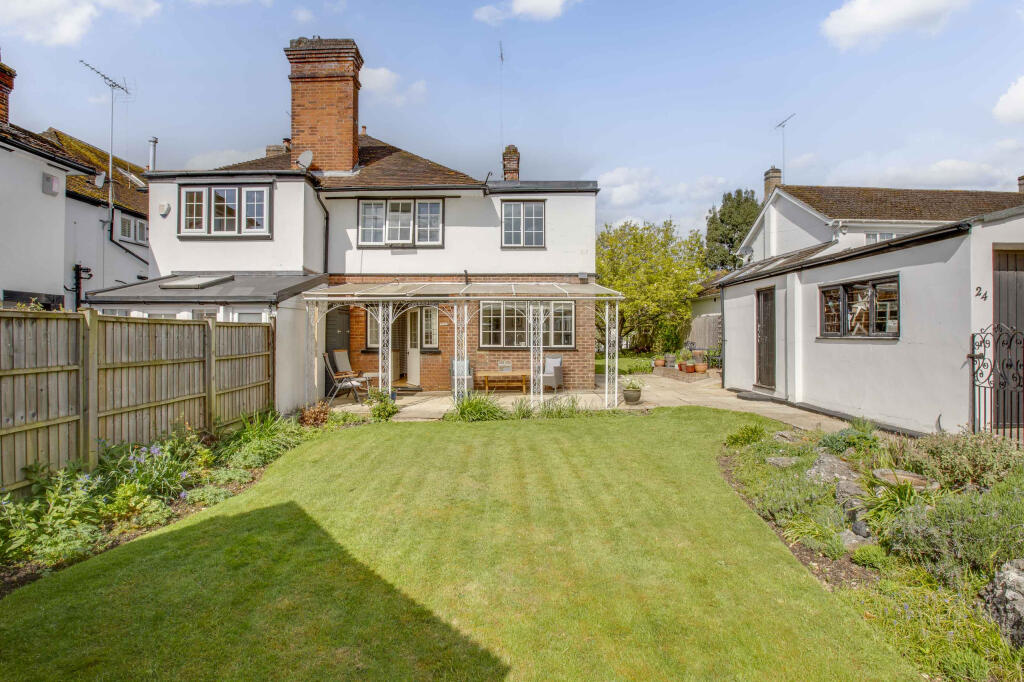 24 Elm Lane, SL8 5PG (LOW RES)-6