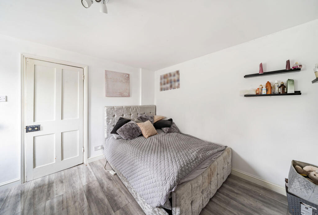 1291046-3-682cc23...