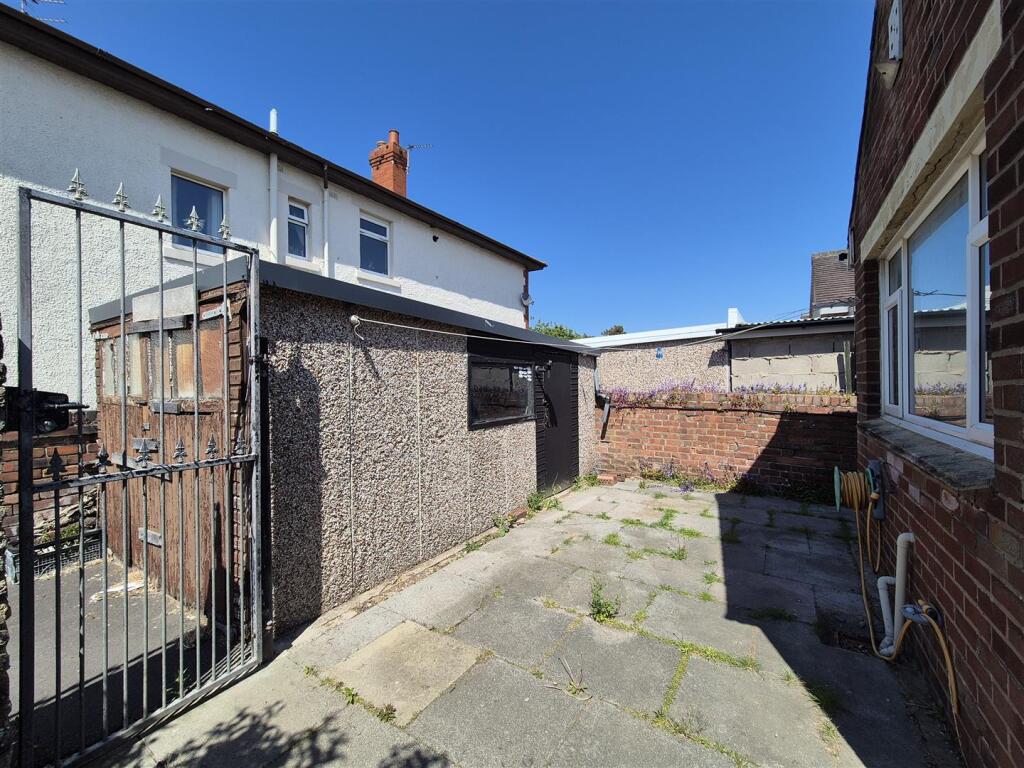 Mayfield Road, 1 - Rear 3.jpg