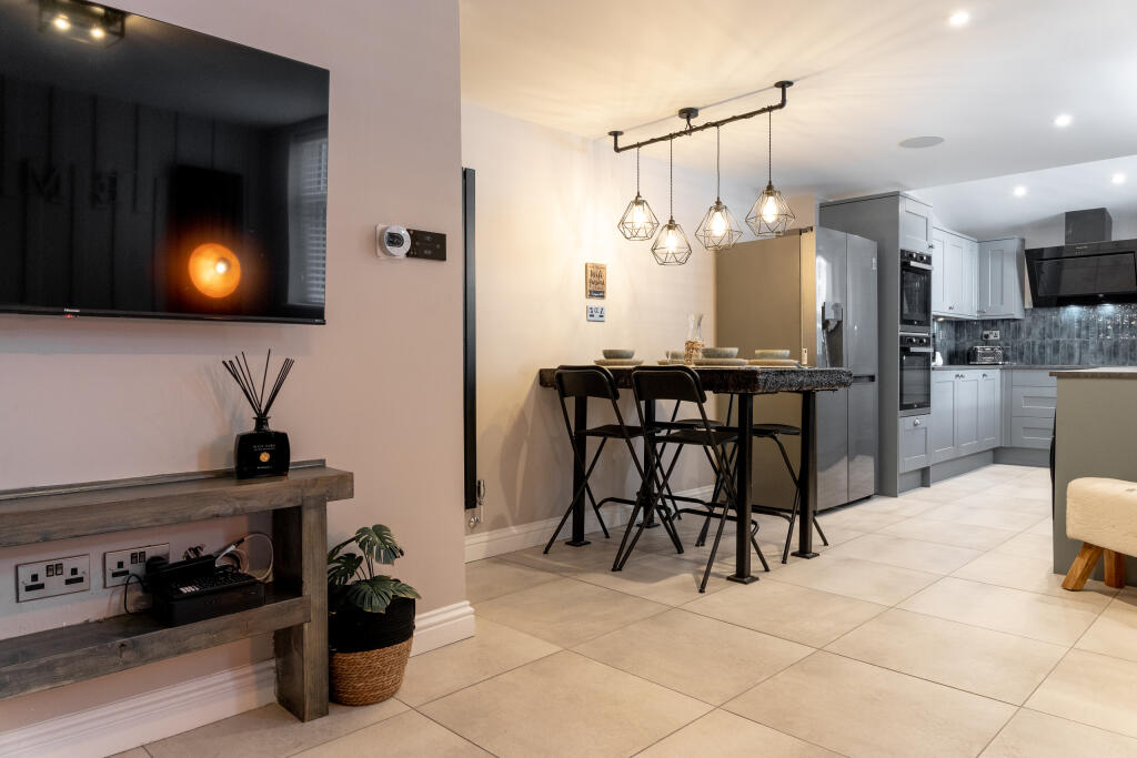 28 Adelaide Rd (17 of 71)