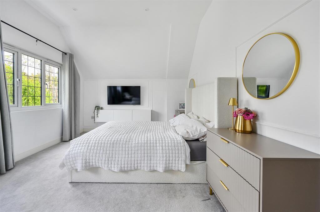 2 THE RUSSETTS - TN377FA (26).jpg