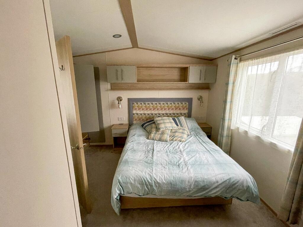 To Book A Viewing Call TPS Lostwithiel on 01208 87